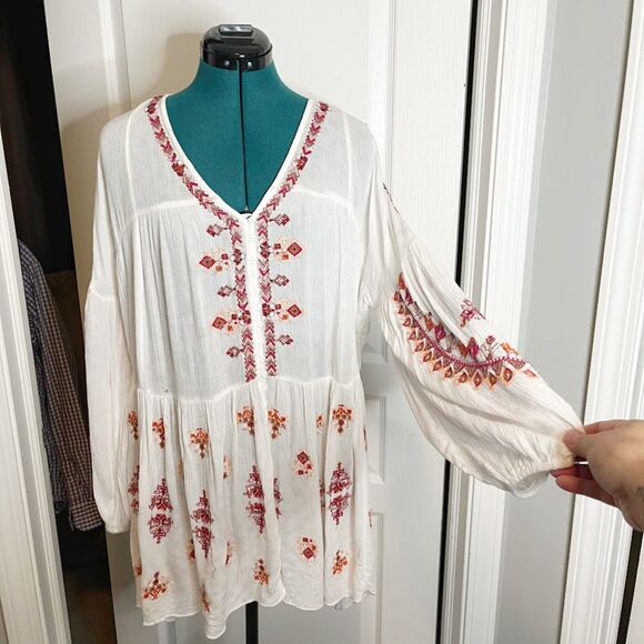 Free People Arianna Embroidered Button V Neck Ruffle Hem Tunic Peasant Blouse - Picture 4 of 14